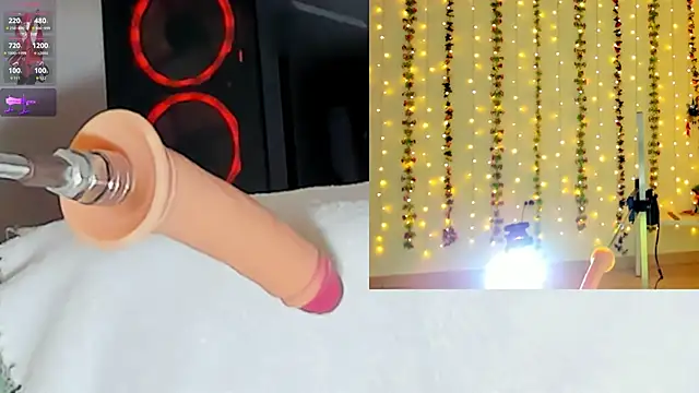 Snapshot of Kitty__Rose__ chatting on 10.23.25 Kitty Rose online show from 10.23.25