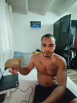 Snapshot of SanChacal5694 chatting on 11.09.25 SanChacal5694 online show from 11.09.25