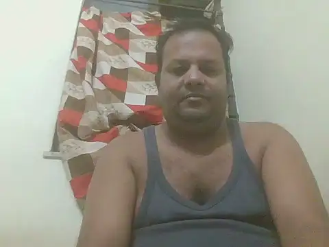 Snapshot of simpleboldguy277 chatting on 10.30.25 simpleboldguy277 online show from 10.30.25