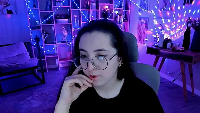 VirtuallVoyant online show from 09.11.25