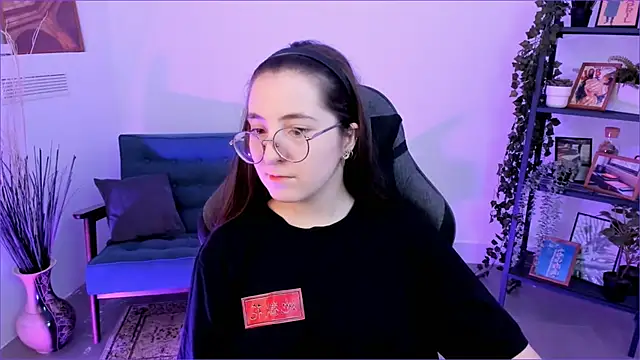 VirtuallVoyant online show from 09.30.25