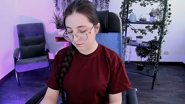 Snapshot of VirtuallVoyant chatting on 02.13.26 VirtuallVoyant online show from 02.13.26