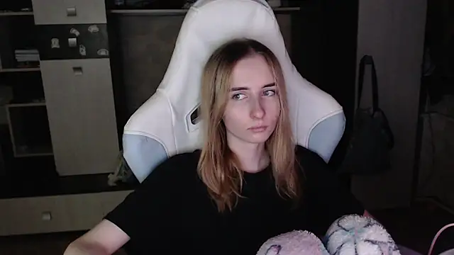 Cutti Crystal online show from 10.03.25