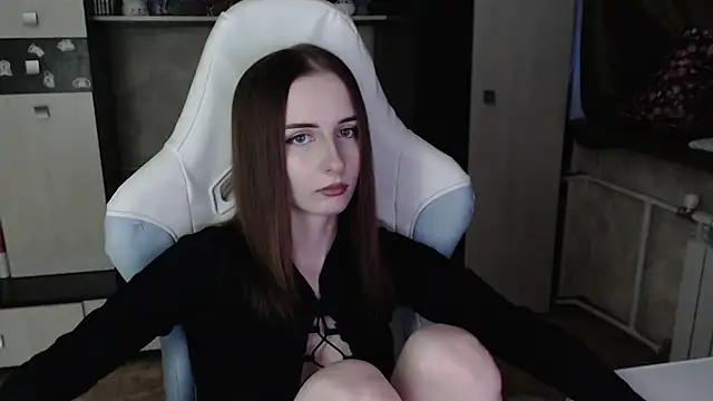 Cutti Crystal online show from 11.08.25