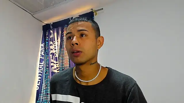  Logan Colton  online show from 10.11.25