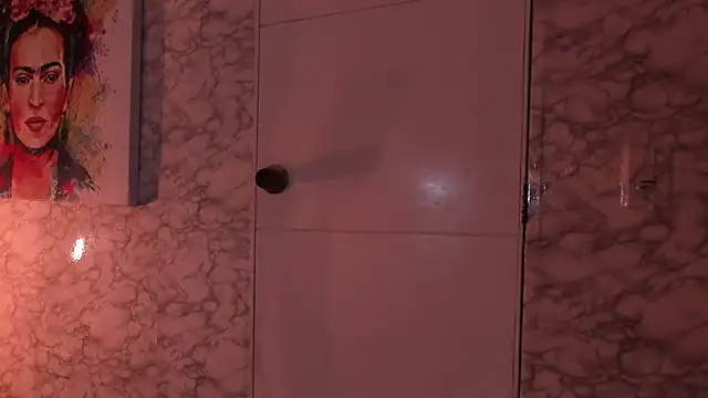 Snapshot of SASHA_BROWNIE__ chatting on 11.08.25 SASHA BROWNIE online show from 11.08.25