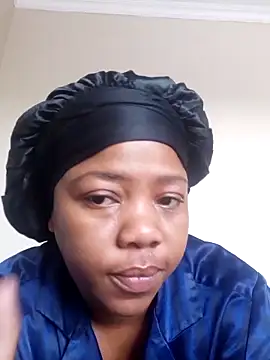 SweetBerryBliss online show from 10.13.25