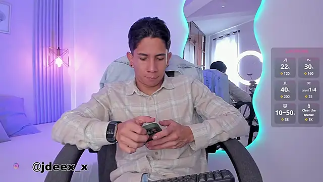 Snapshot of j_deex chatting on 10.21.25 j deex online show from 10.21.25