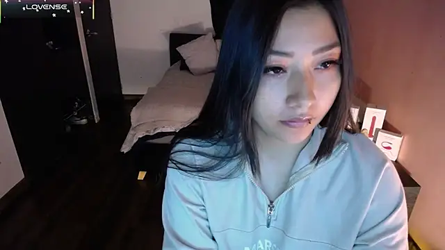 Mia 1120 online show from 01.06.26