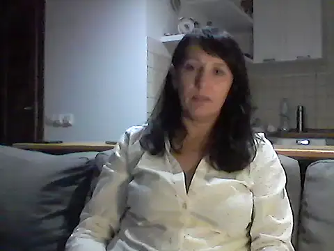 Snapshot of Elena48324 chatting on 10.28.25 Elena48324 online show from 10.28.25