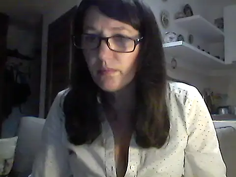 Snapshot of Elena48324 chatting on 11.09.25 Elena48324 online show from 11.09.25