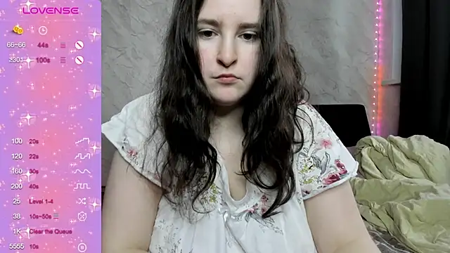 Snapshot of alice_allens chatting on 10.24.25 alice allens online show from 10.24.25