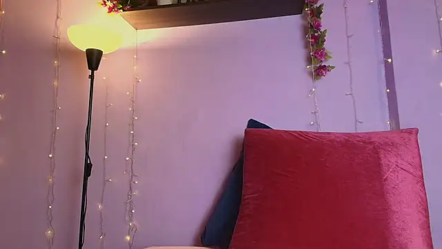 Dafne Mel online show from 10.21.25