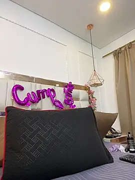 Skylar Smith  online show from 06.03.26