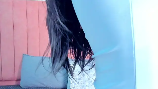 ashley Olsen online show from 10.14.25