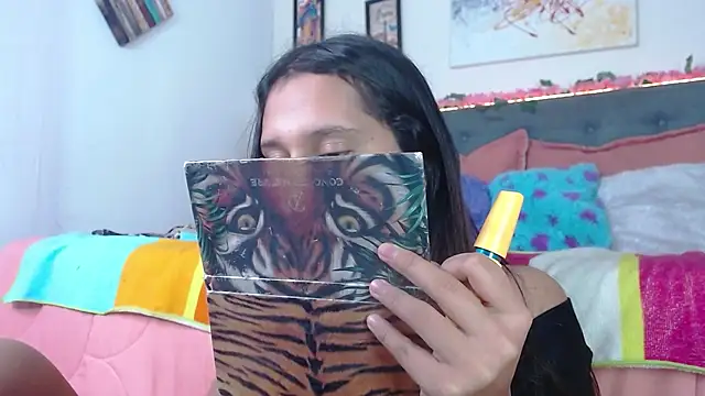 valentini villa online show from 10.25.25