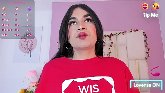 Snapshot of Silvana-Castro chatting on 09.30.25 Silvana-Castro online show from 09.30.25