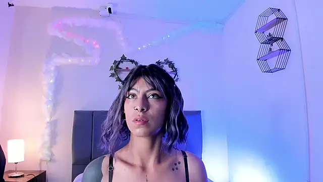 Snapshot of Ambar_gh1 chatting on 11.10.25 Ambar gh1 online show from 11.10.25