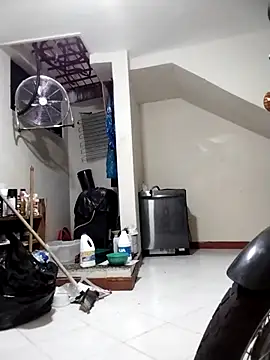 Selena Thompson online show from 09.11.25