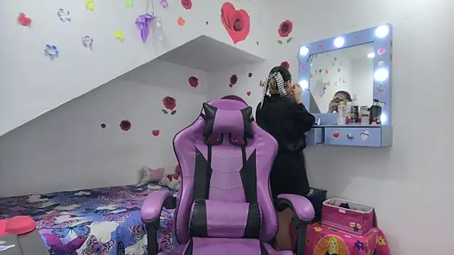 soffy rosses online show from 10.20.25