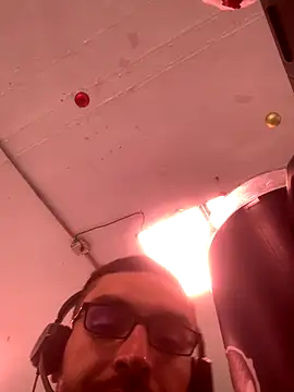 malek xarx  online show from 12.02.25