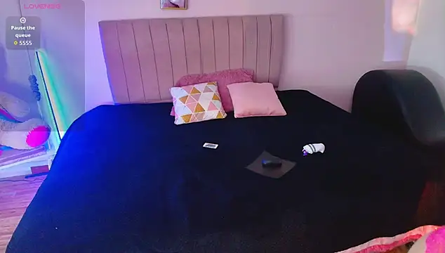 Snapshot of tiana_rosse_ chatting on 11.06.25 tiana rosse online show from 11.06.25