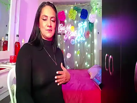 Snapshot of FernandaRui chatting on 03.10.26 FernandaRui online show from 03.10.26