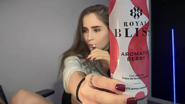 Snapshot of s_meow chatting on 10.09.25 s meow online show from 10.09.25