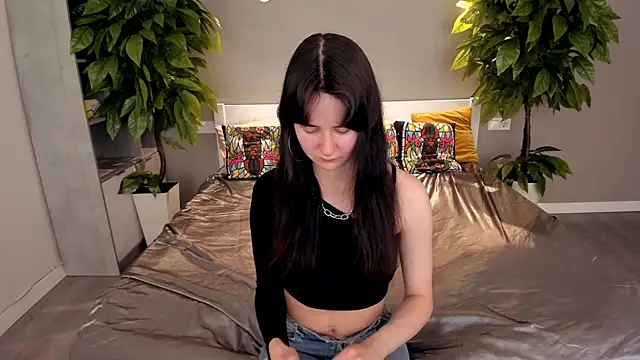 BerryDiva online show from 10.02.25