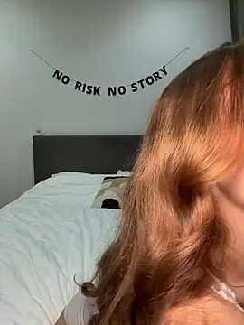 katexxxx online show from 10.28.25