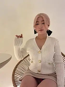 winter11 online show from 10.17.25