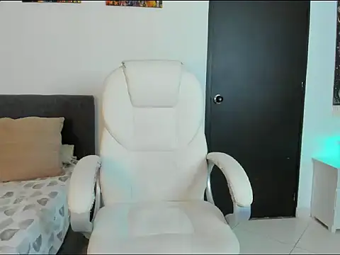 Snapshot of ThiagooJames chatting on 02.26.26 ThiagooJames online show from 02.26.26