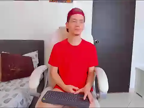 Snapshot of ThiagooJames chatting on 02.28.26 ThiagooJames online show from 02.28.26