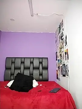 Snapshot of ashtoncooperr chatting on 09.30.25 ashtoncooperr online show from 09.30.25