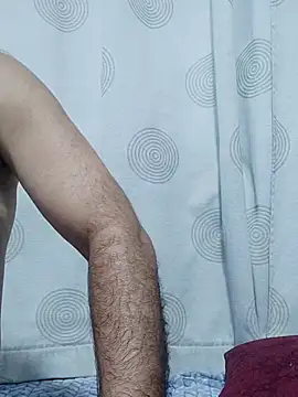 Snapshot of linakhalifa chatting on 09.17.25 linakhalifa online show from 09.17.25