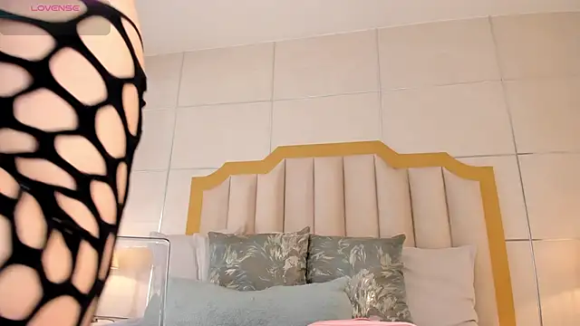 Snapshot of MaddieParker chatting on 11.01.25 MaddieParker online show from 11.01.25