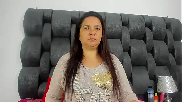 vauroracooper online show from 09.19.25