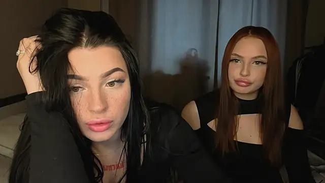 Snapshot of honey_____bunny chatting on 10.12.25 honey bunny online show from 10.12.25