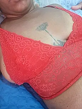 Snapshot of gatadanada chatting on 02.19.26 gatadanada online show from 02.19.26