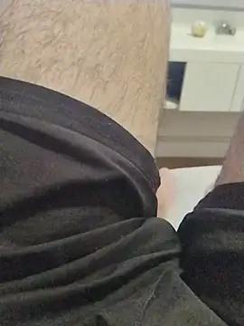 Snapshot of LeoMaduroSP chatting on 10.15.25 LeoMaduroSP online show from 10.15.25