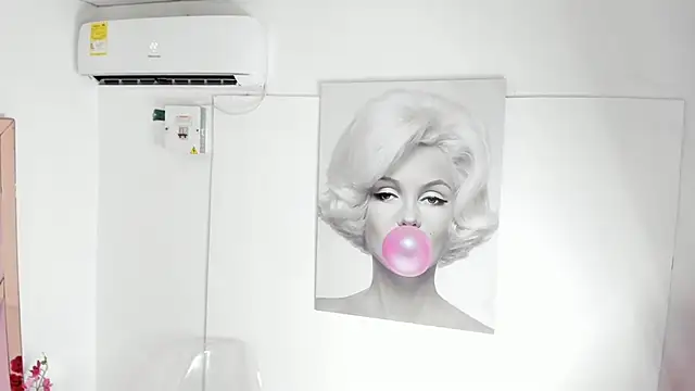 Akiraht online show from 10.26.25