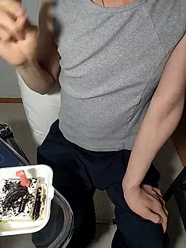 icejuljulju online show from 04.10.26