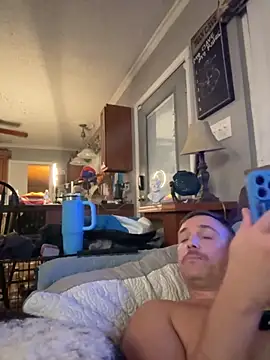 Snapshot of Integrityofsin chatting on 10.04.25 Integrityofsin online show from 10.04.25