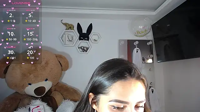 Snapshot of channel-rose1 chatting on 10.16.25 channel-rose1 online show from 10.16.25