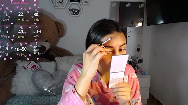 Snapshot of channel-rose1 chatting on 11.03.25 channel-rose1 online show from 11.03.25