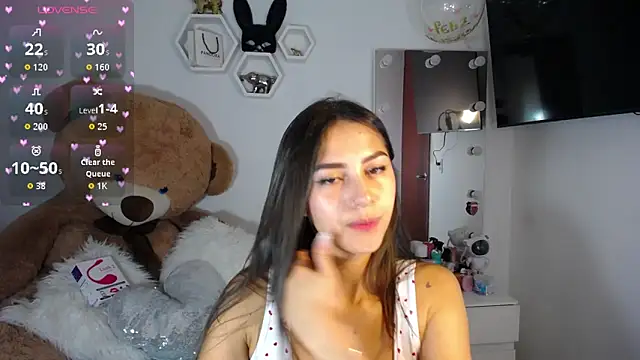 Snapshot of channel-rose1 chatting on 11.05.25 channel-rose1 online show from 11.05.25