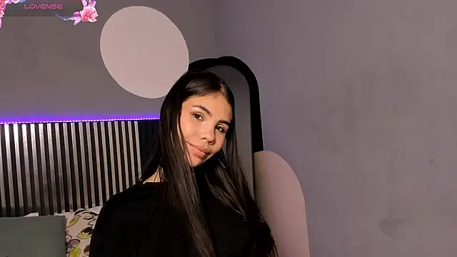 Emilybeltons online show from 09.30.25