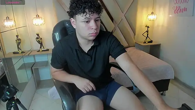 BenjaminBottonn online show from 09.25.25