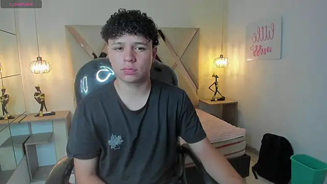 BenjaminBottonn online show from 09.26.25