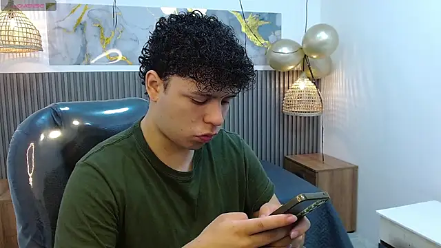 BenjaminBottonn online show from 10.14.25